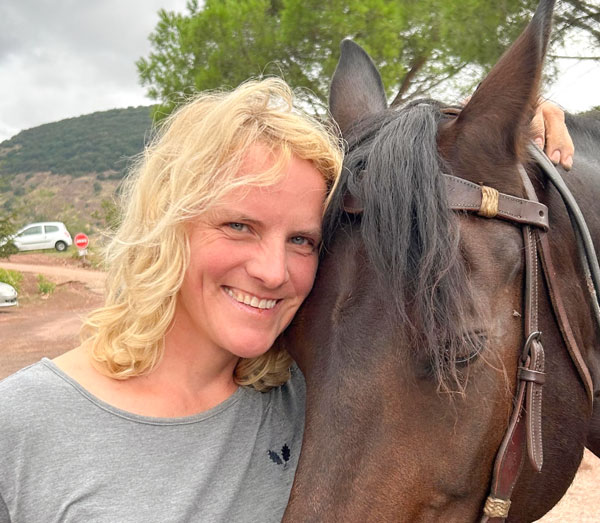 Sandra Frick mit Pferd
